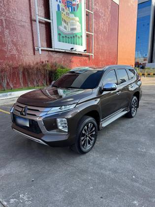 MITSUBISHI PAJERO SPORT 2.4 16V MIVEC TURBO DIESEL HPE-S AWD AUTOMÁTICO